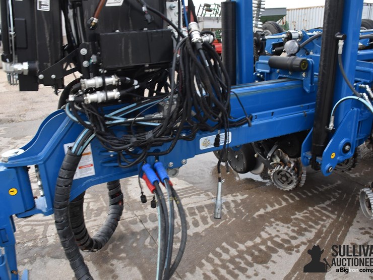 2023-kinze-4905-image-12
