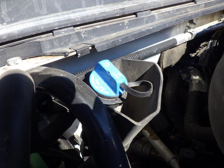 2014-chevrolet-3500hd-image-10