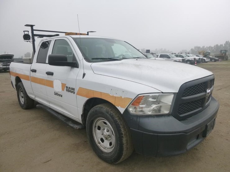 2016-dodge-1500-image-2