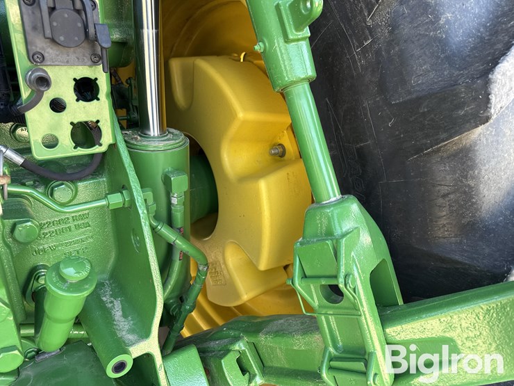 2013-john-deere-8285r-image-9