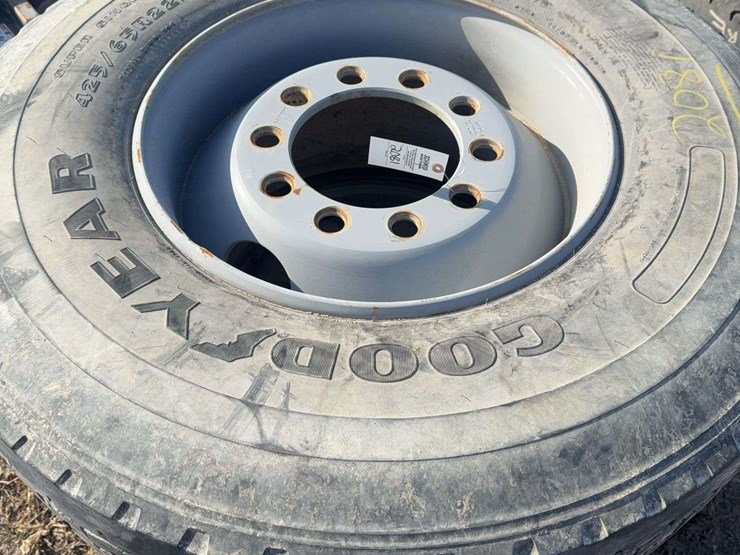 2-425/65r22.5-image-2
