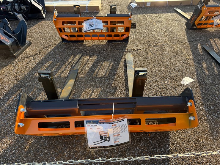 #7941-•-skid-steer-pallet-forks-image-5