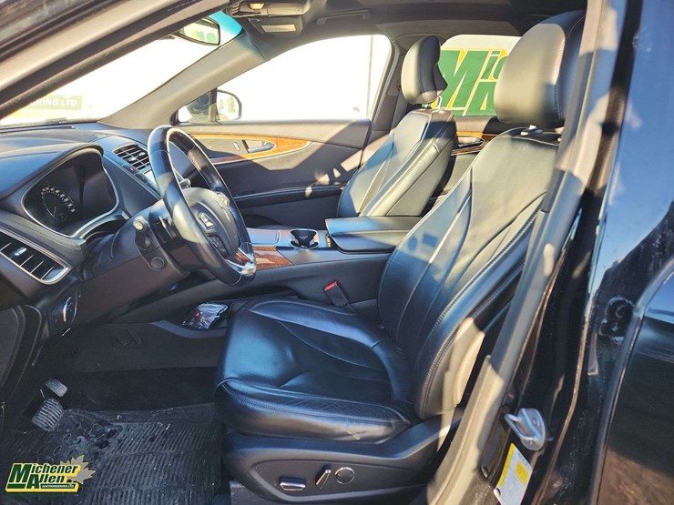 2016-lincoln-mkx-image-14