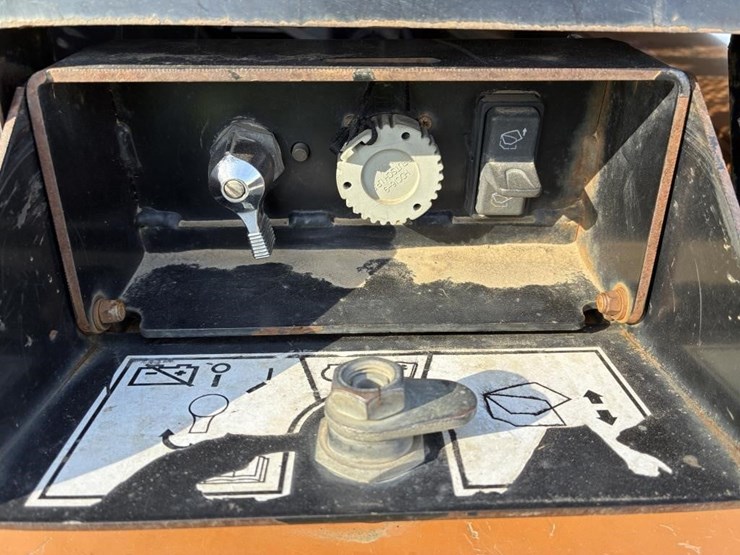 case-7210-wheel-loader-image-19