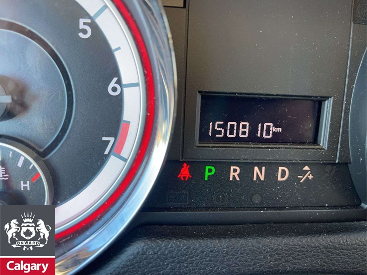 2014-dodge-grand-caravan-sxt-image-23