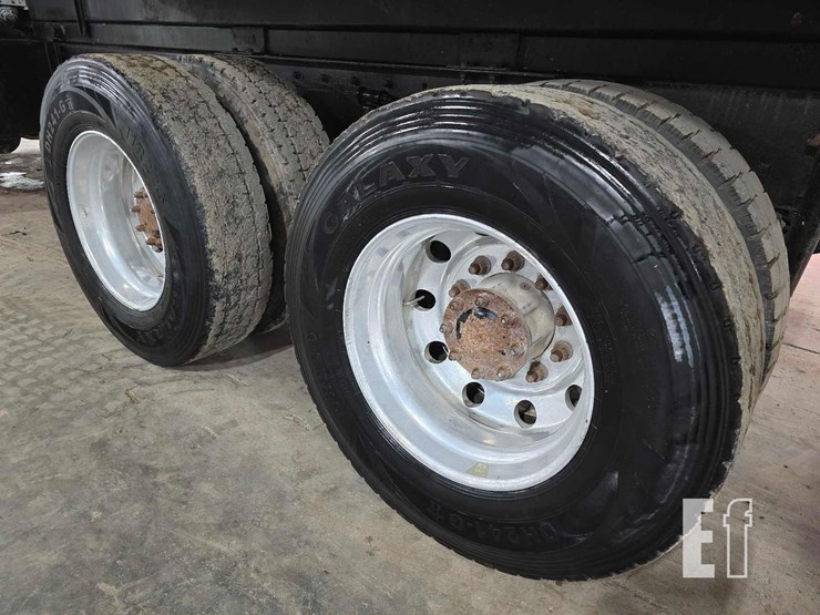 2006-kenworth-t800-image-22