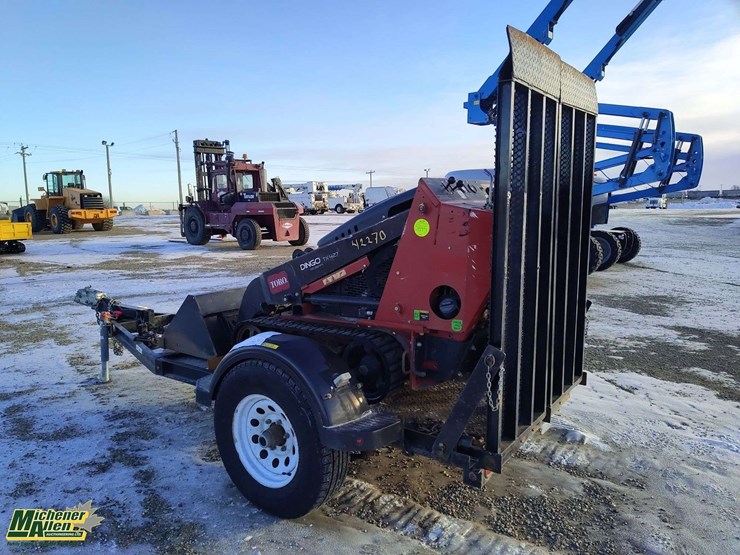2019-toro-dingo-tx427-image-3