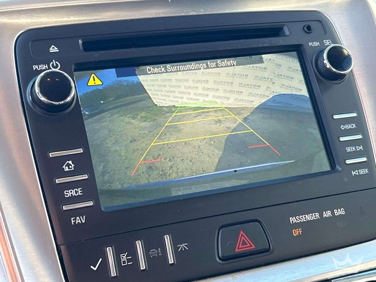 2016-gmc-acadia-image-17