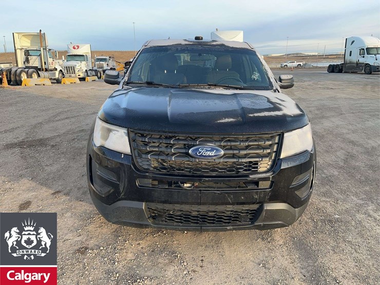 2019-ford-explorer-image-9