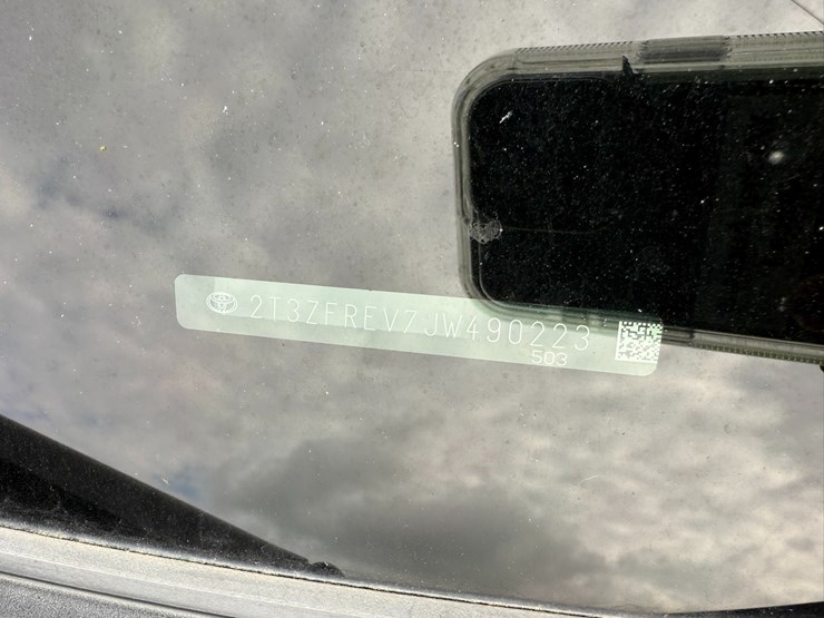 2018-toyota-rav4-image-14