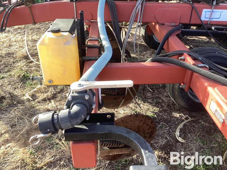 case-dmi-nt5310-nutri-till’r-liquid-fertilizer/nh3-applicator-image-18