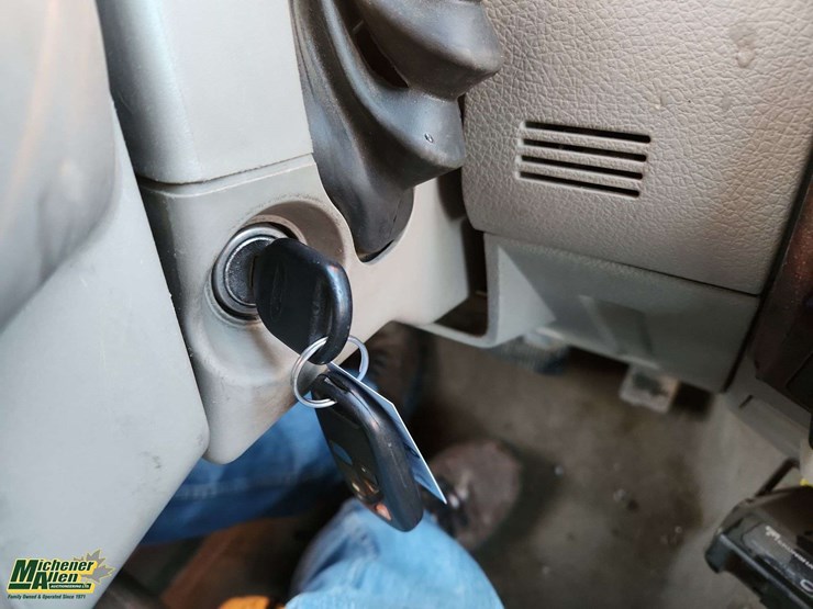 2008-ford-f350-image-25