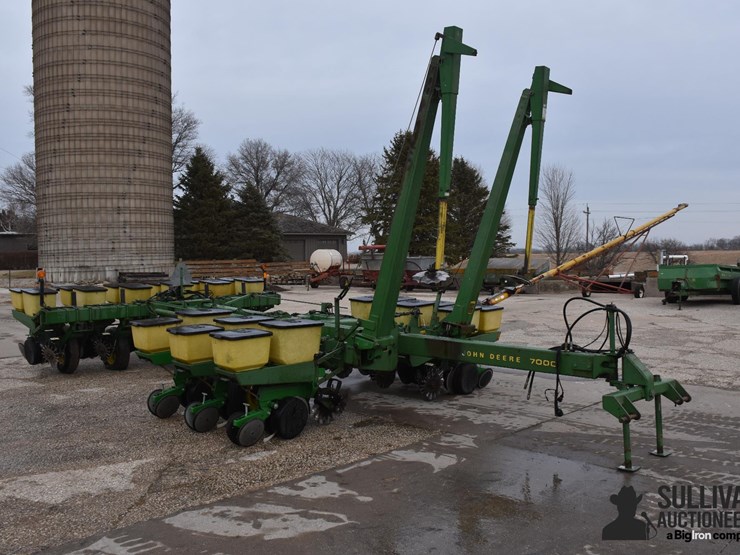 john-deere-7000-image-3