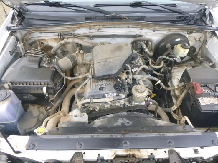 2014-toyota-tacoma-image-17