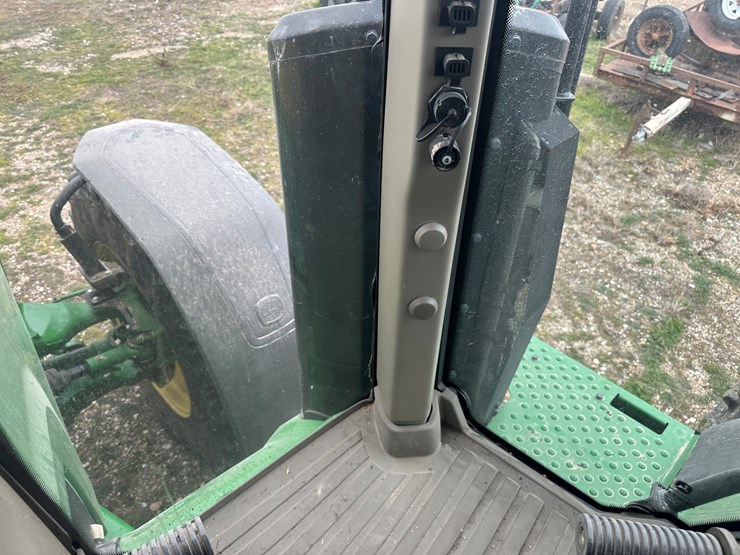 john-deere-8r-280-image-74