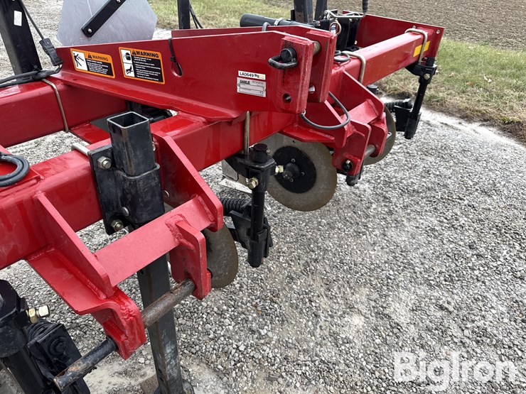 case-ih-2500-image-9