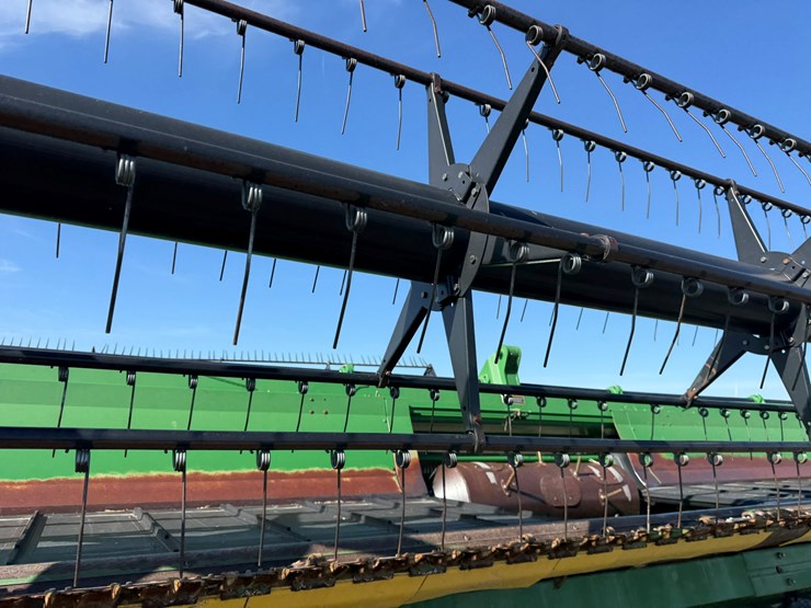 john-deere-630d-image-8