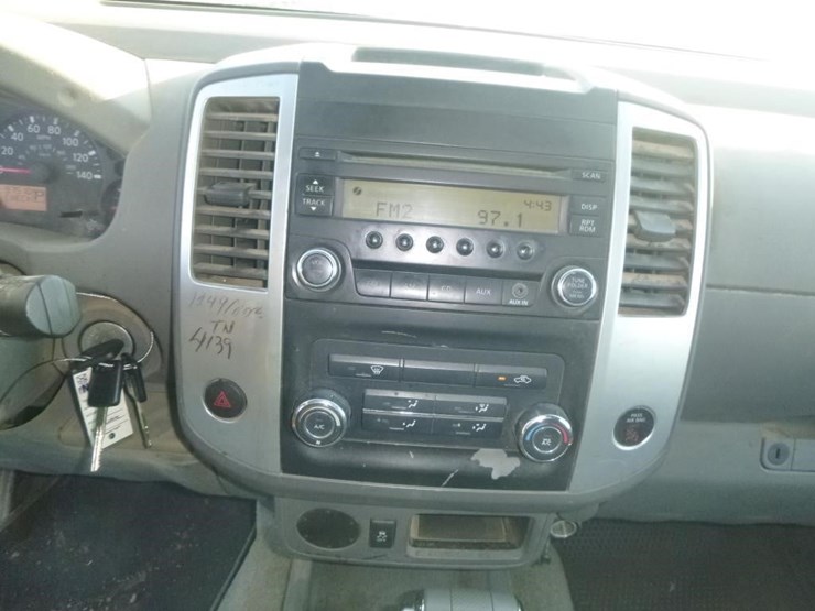 2016-nissan-frontier-image-10