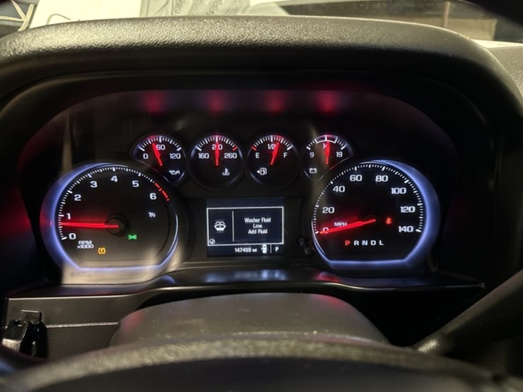 2020-chevrolet-silverado-3500hd-image-21