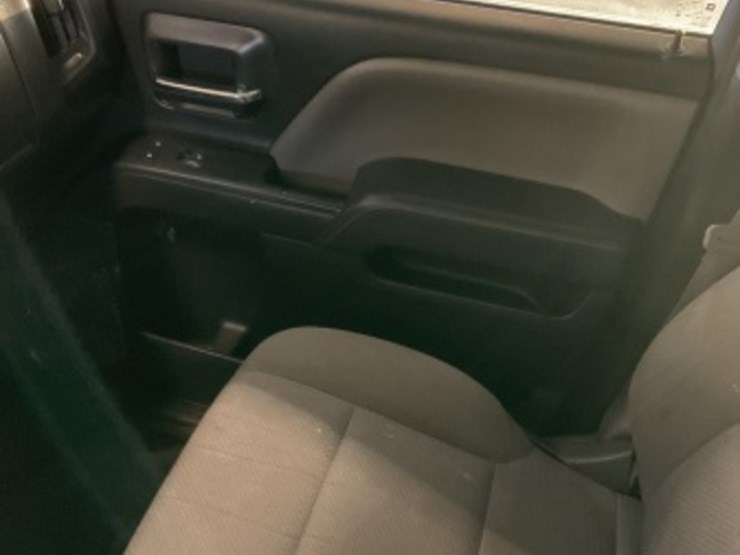 2015-chevrolet-silverado-2500-image-22