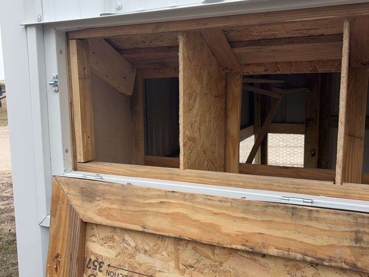 new-chicken-coop,-6x8'-image-9