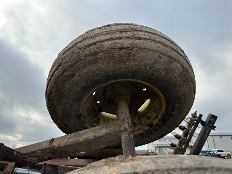 john-deere-630-image-13