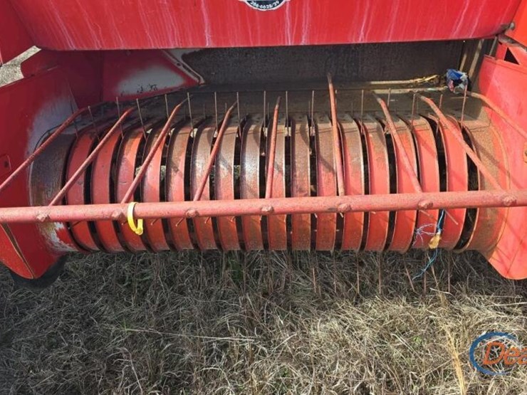 massey-ferguson-124-image-2