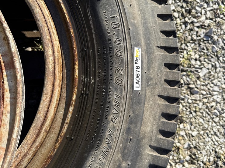 super-highway-10.00-20-truck-tire-&-rims-image-10