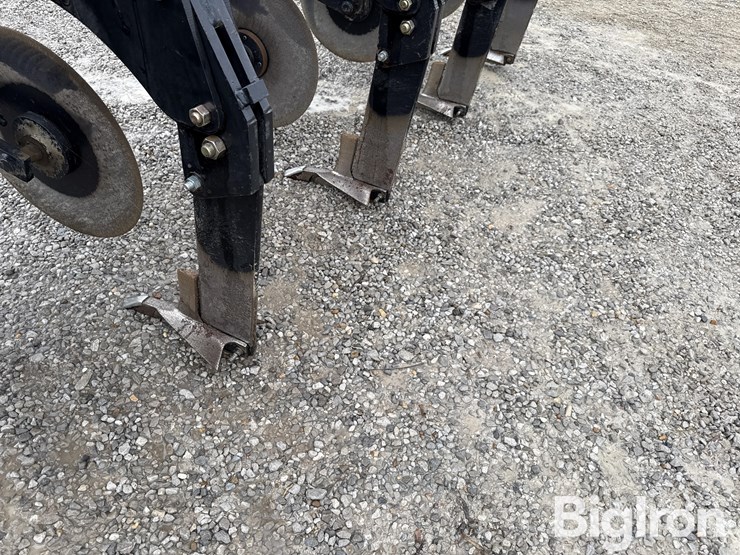 case-ih-2500-image-18