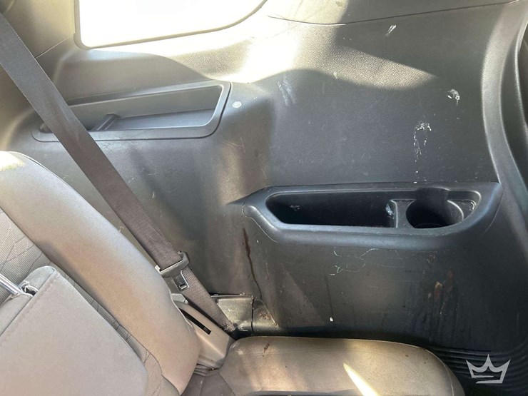 2014-ford-explorer-image-27