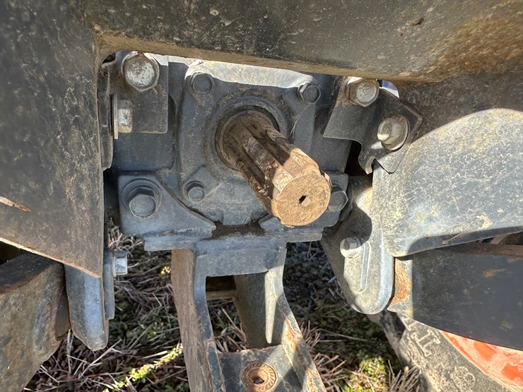 kubota-l2501-image-16