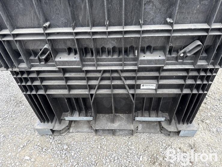 buckhorn-574533cfro-seed-tote-image-11