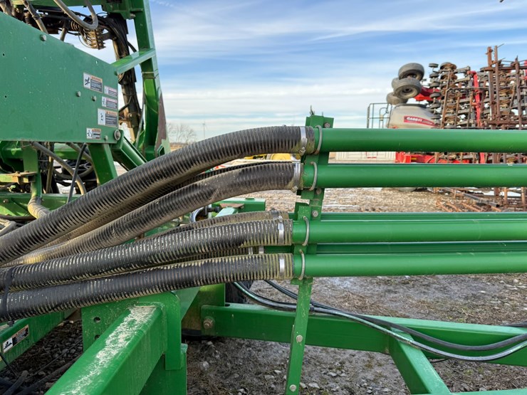 john-deere-1890-image-41