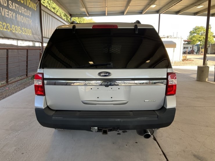 2015-ford-expedition-image-6