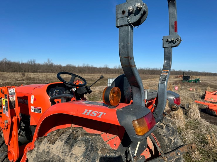 kubota-l2501-image-17