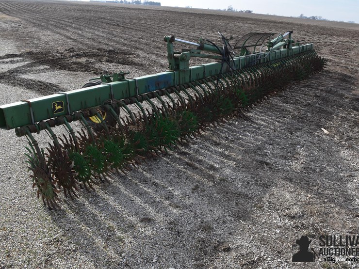 john-deere-400-image-9