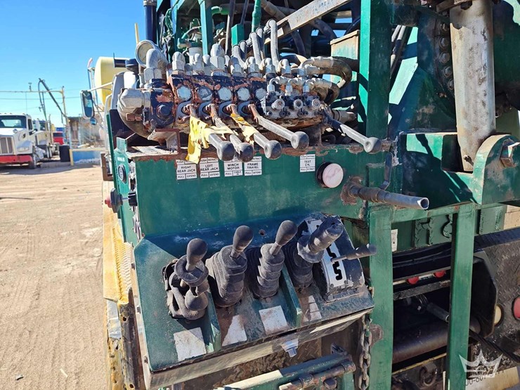 2000-sterling-l7501-image-43