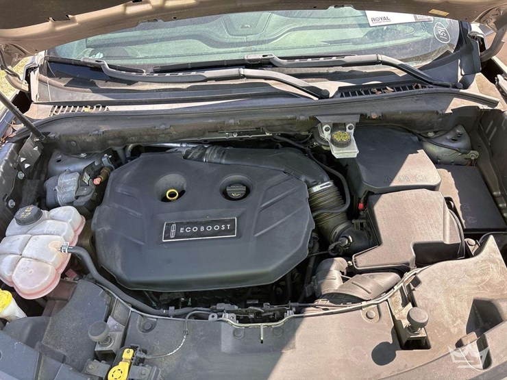 2016-lincoln-mkc-suv-image-6