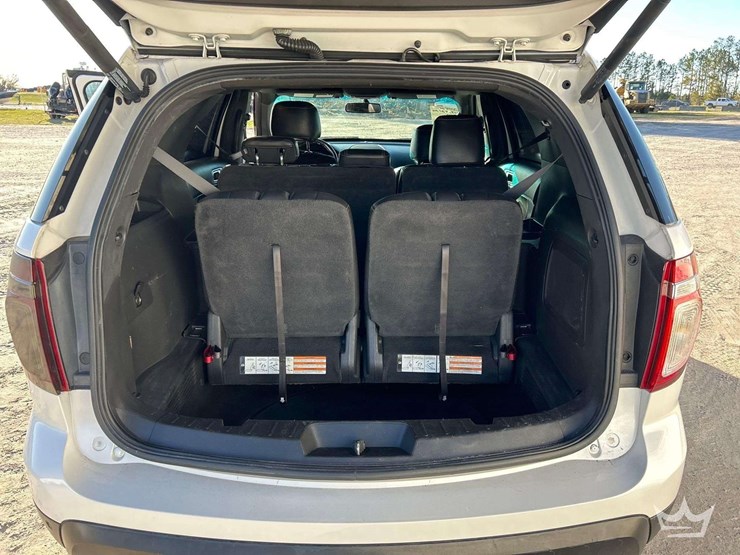 2014-ford-explorer-image-25