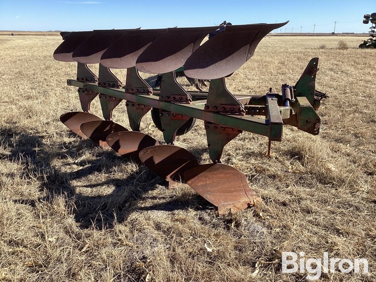 8’-moldboard-plow-image-4