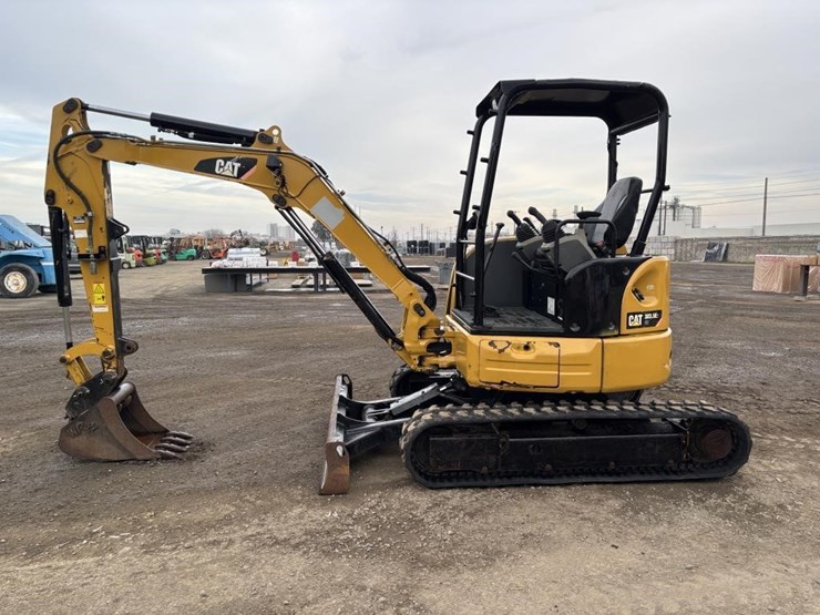 2018-caterpillar-303-image-5