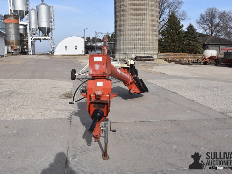 buhler-1070-swing-away-auger-image-2