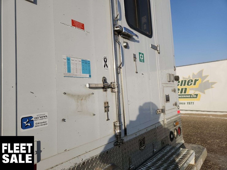 2005-ford-f550-image-41