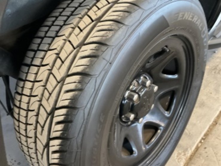 2020-chevrolet-tahoe-image-8