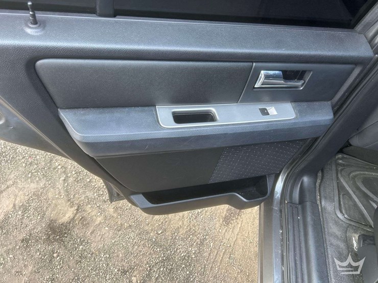 2016-ford-expedition-image-13