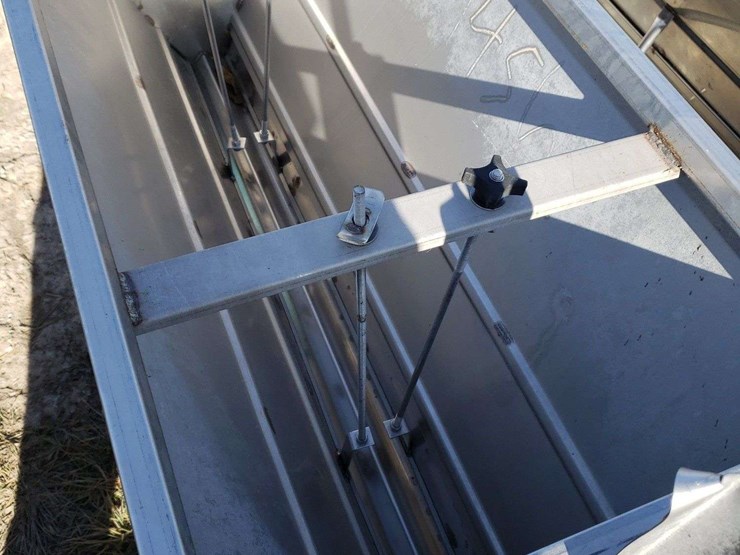 8-hole-stainless-steel-hog-feeder-with-water-pipe-image-1