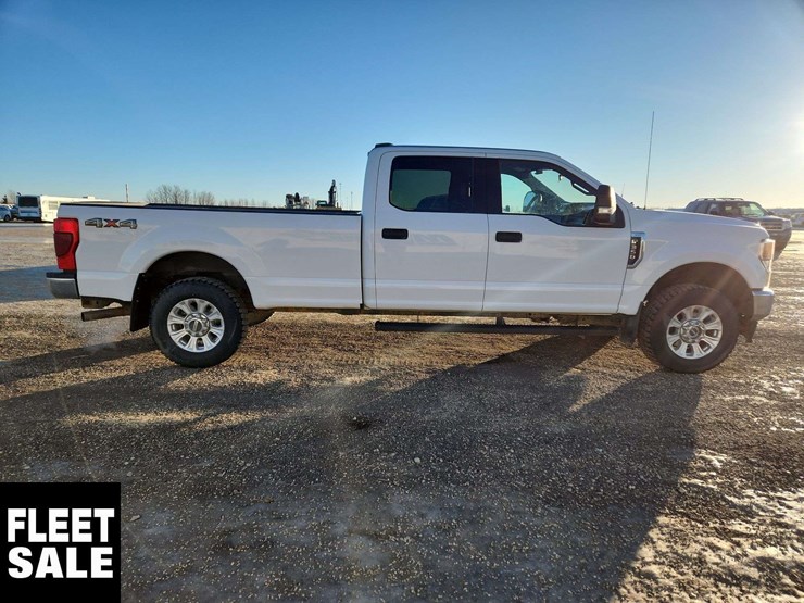 2021-ford-f350-image-8