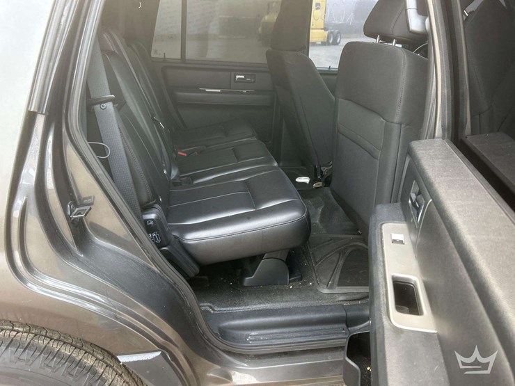 2016-ford-expedition-image-23