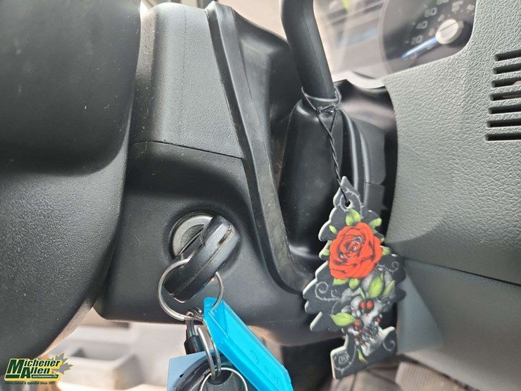 2015-ford-f350-image-25