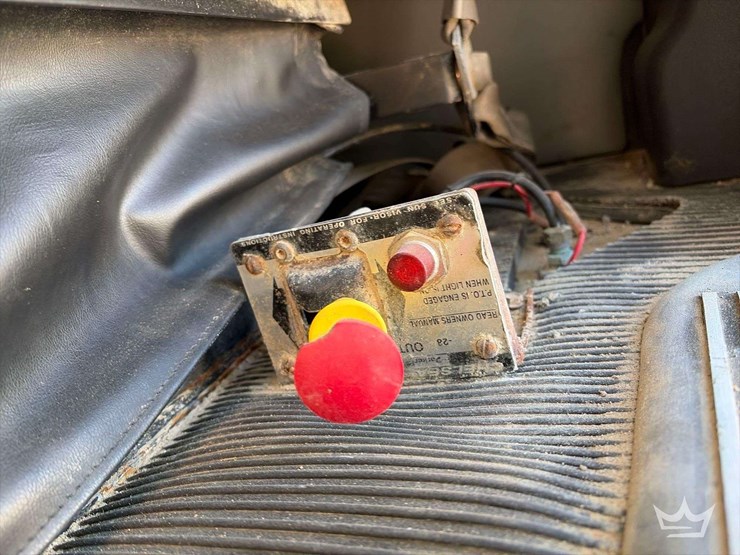 2013-kenworth-t800-image-21